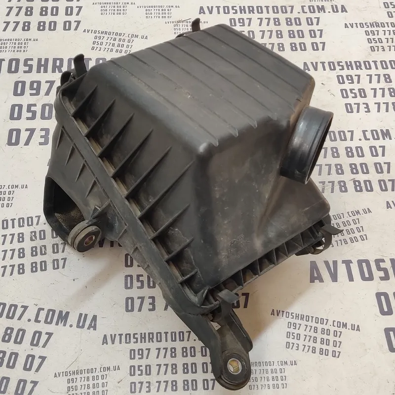 Корпус фільтра Hyundai Sonata IV (98-05) 2.0 OEM 2811138005