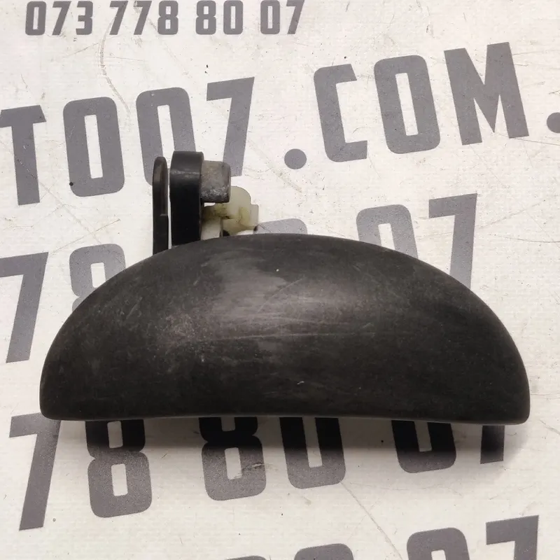 Ручка Citroen C1 (05-14) 1.0 бенз передня права OEM 8321