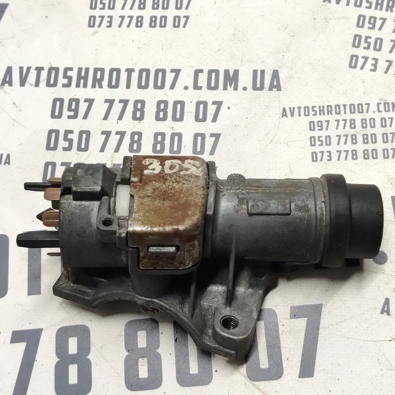 Замок запалювання Volkswagen Polo OEM 4B0905851G
