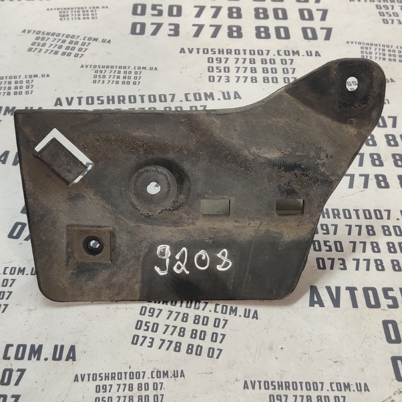 Бризговик VW Passat B8 USA задній правий OEM 561854856a