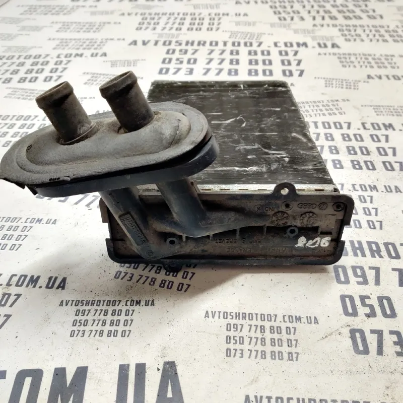 Радіатор пічки Volkswagen Passat B3 (88-93) OEM 1H1819093A