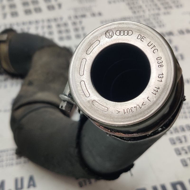Патрубок Інтеркулера Audi A6 C6 04-11 2.0 TDI OEM 4F0145738R фото 2