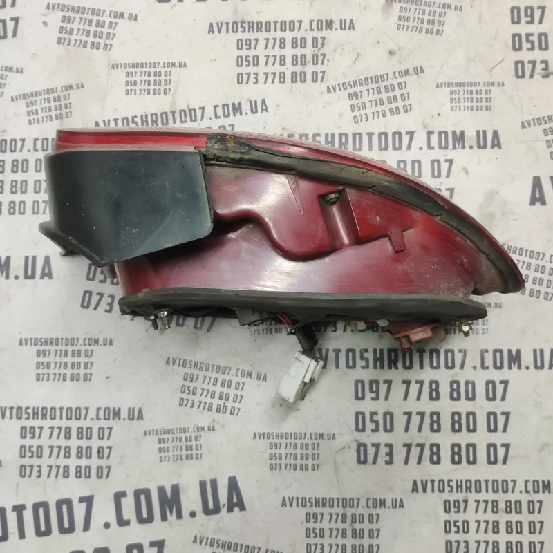 Ліхтар задній Hyundai Sonata IV 98-05 2.0 лівий OEM 924013d0