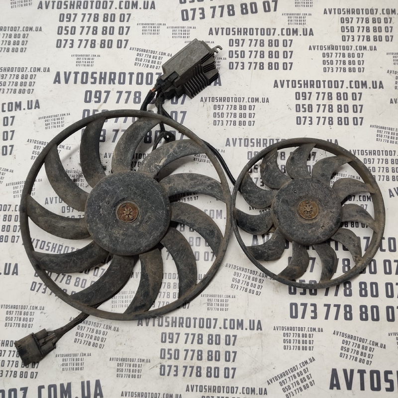 Вентилятор радіатора Audi A6 C6 04-11 2.0 TDI OEM 4f0959501c