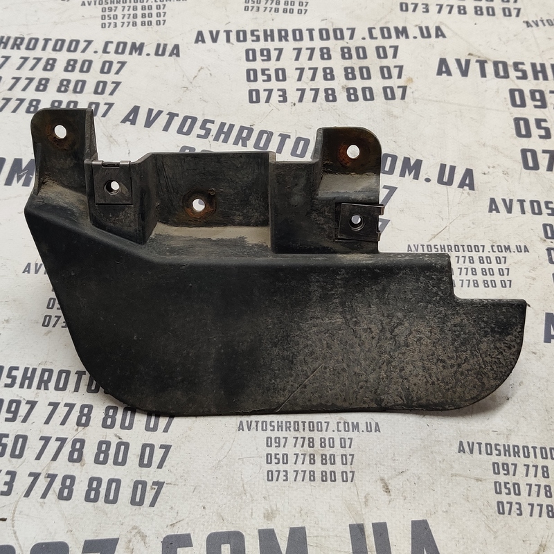 Бризговик Audi Q7 4L (05-15) 3.6Б Зад.Лів.Ниж. OEM 4L0853115