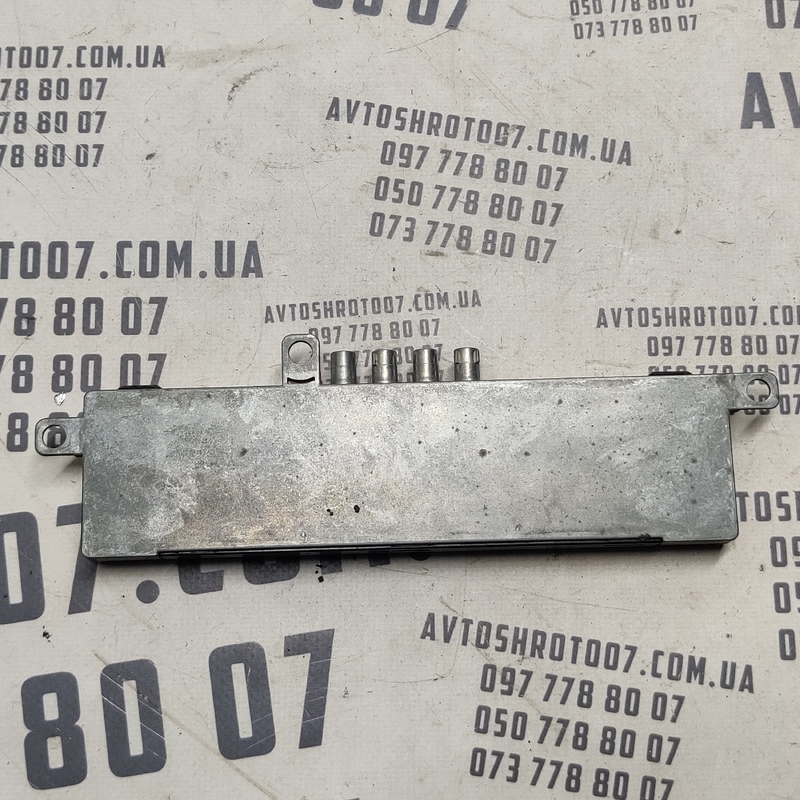 Підсилювач антени Audi A6 C6 (04-11) 2.0 TDI OEM 4f9035225d фото 2