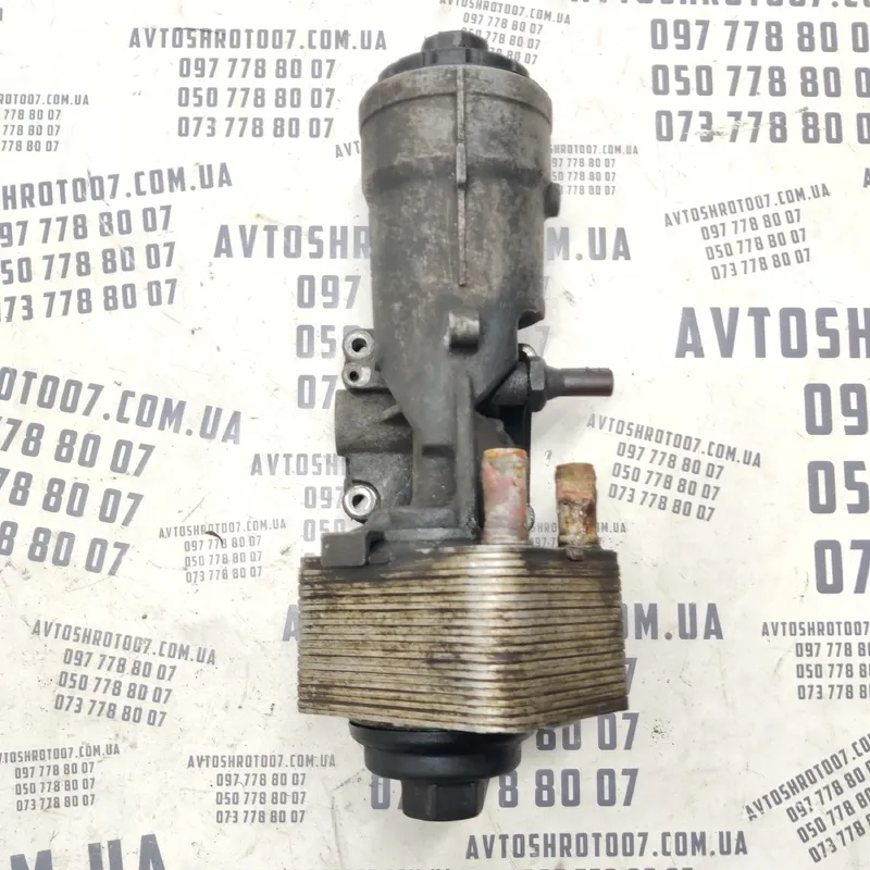 Корпус масляного фільтра Audi A6 C6 04-11 2.0 TDI 045115389j