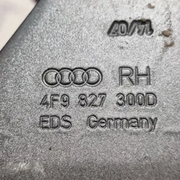 Петля багажника Audi A6 C6 (04-11) 2.0 TDI Пр OEM 4F9827300D фото 4
