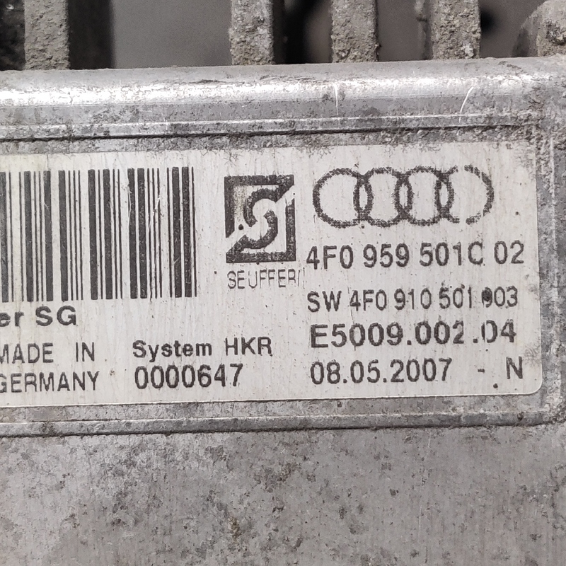 Вентилятор радіатора Audi A6 C6 04-11 2.0 TDI OEM 4f0959501c