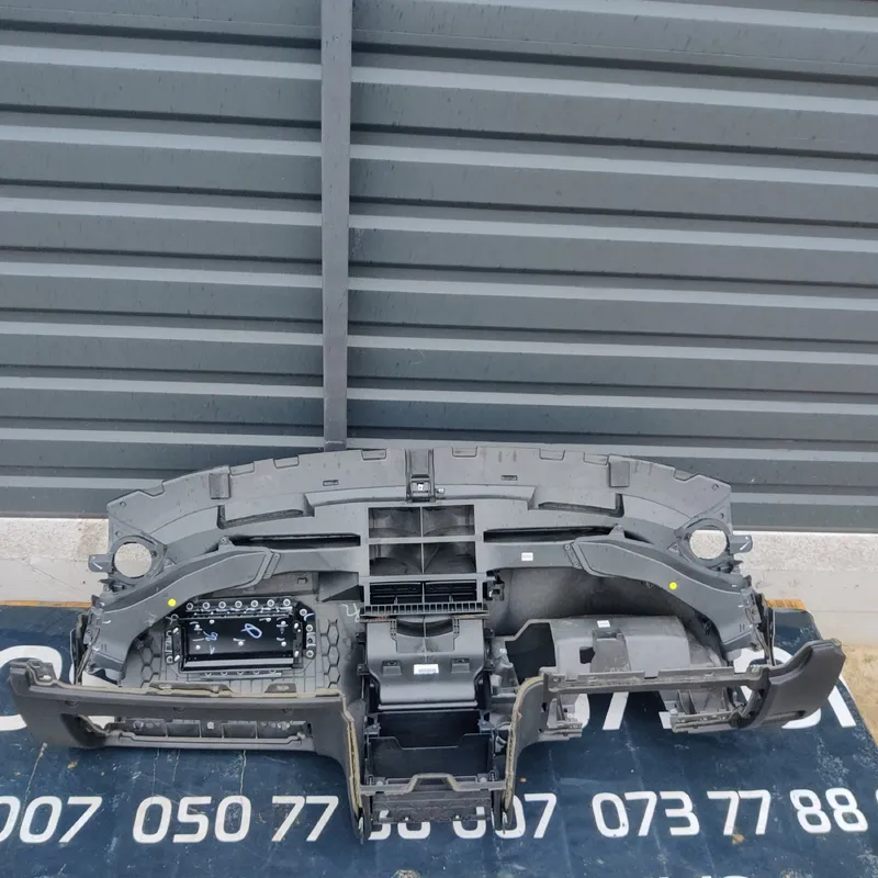 Торпедо Audi Q7 4L (05-15) 3.6 Benzin OEM 4l1857067