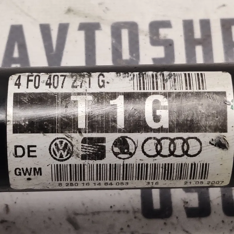 Привід Audi A6 C6 04-11 2.0 TDI перед. лівий OEM 4f0407271g
