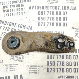 Кронштейн підрамника Audi A6 C6 04-11 2.0TDI з.л. 4f0505219b
