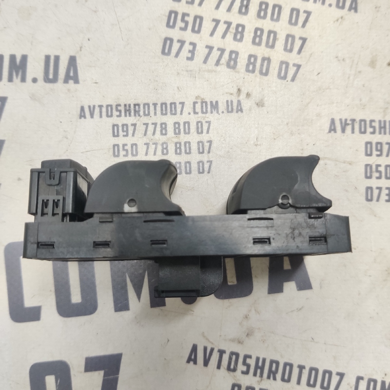 Блок склопідйомників Audi A6 C6 04-11 2.0 TDI OEM 4f0959851d