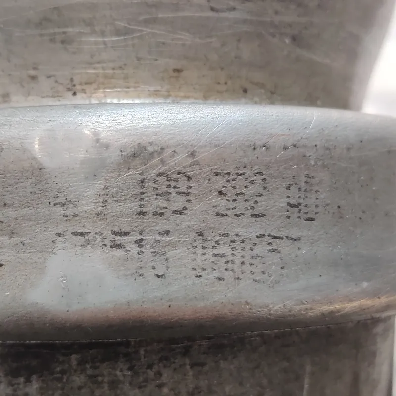 Подушка двиг. Audi A6 C6 04-11 2.0 TDI права OEM 4F0199382AD