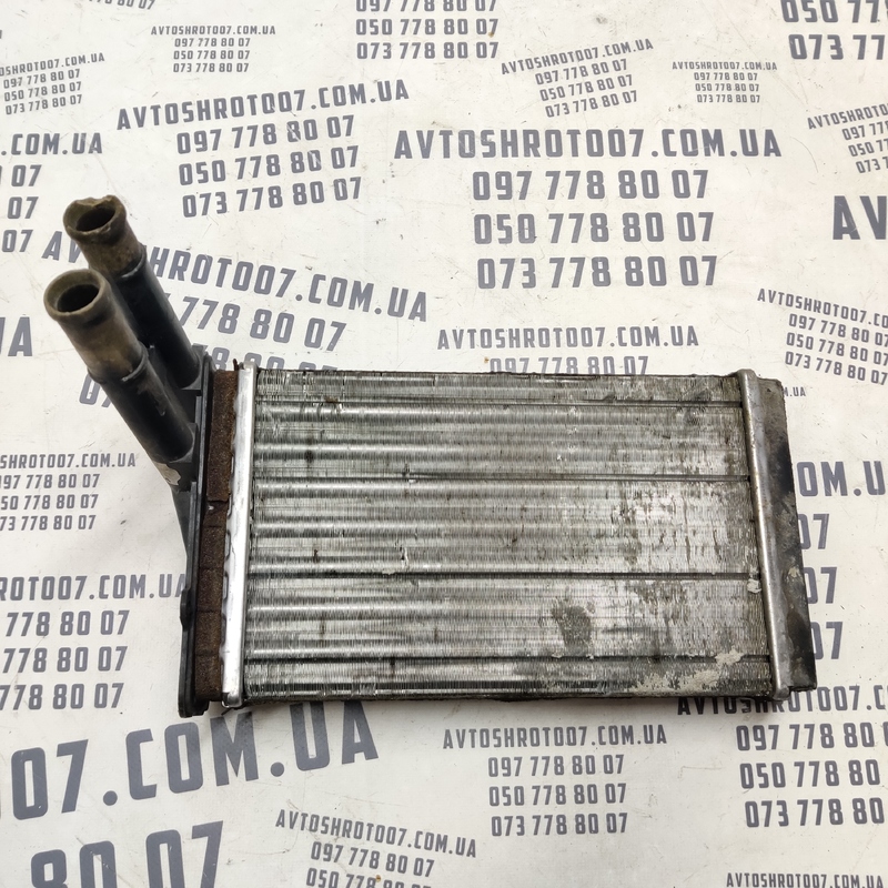 Радіатор пічки Volkswagen Passat B5 (96-05) OEM 8D1819031A