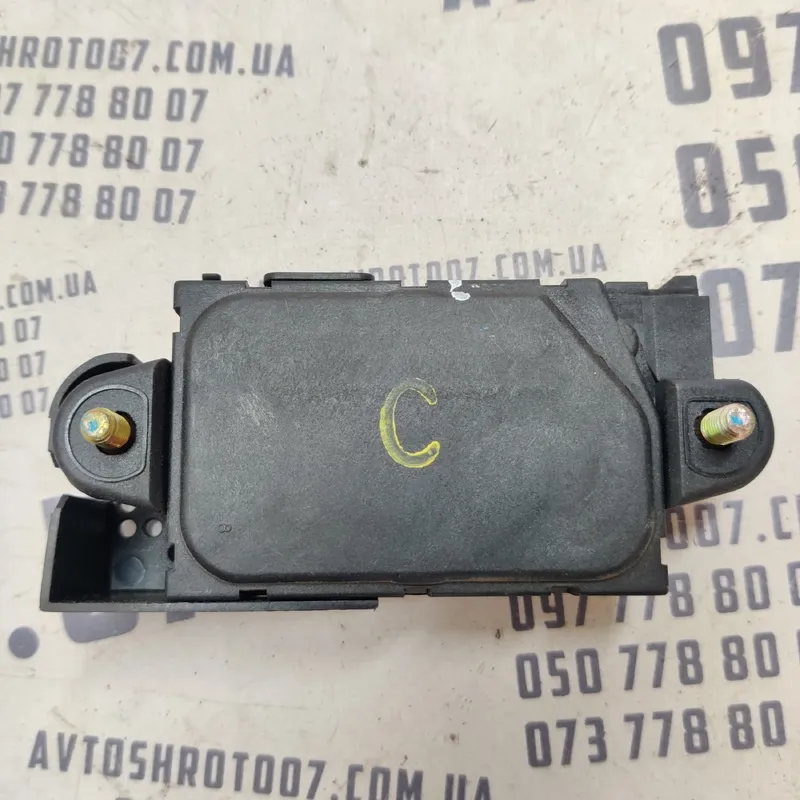 Привід замка Hyundai Sonata IV (98-05) 2.0 Бенз Задня права