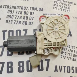 Мотор склопідіймача MB CLS W219 задня пр. OEM a2198200642