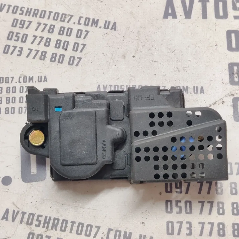Привід замка Hyundai Sonata IV (98-05) 2.0 Бенз Задня права