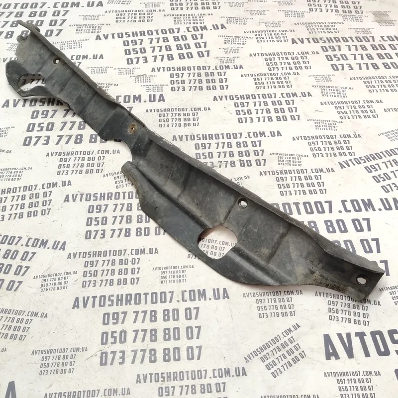 Дефлектор радіатора Sonata IV 98-05 2.0 нижня OEM 291503d100