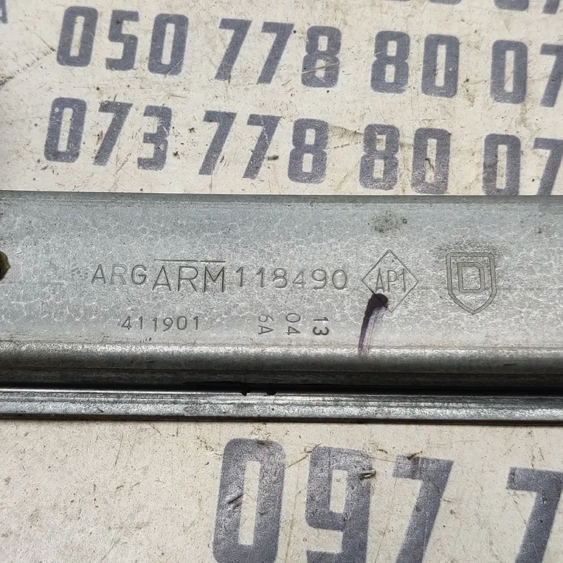 Склопідіймач Dacia Logan 04-12 1.6 задній лівий OEM 118490