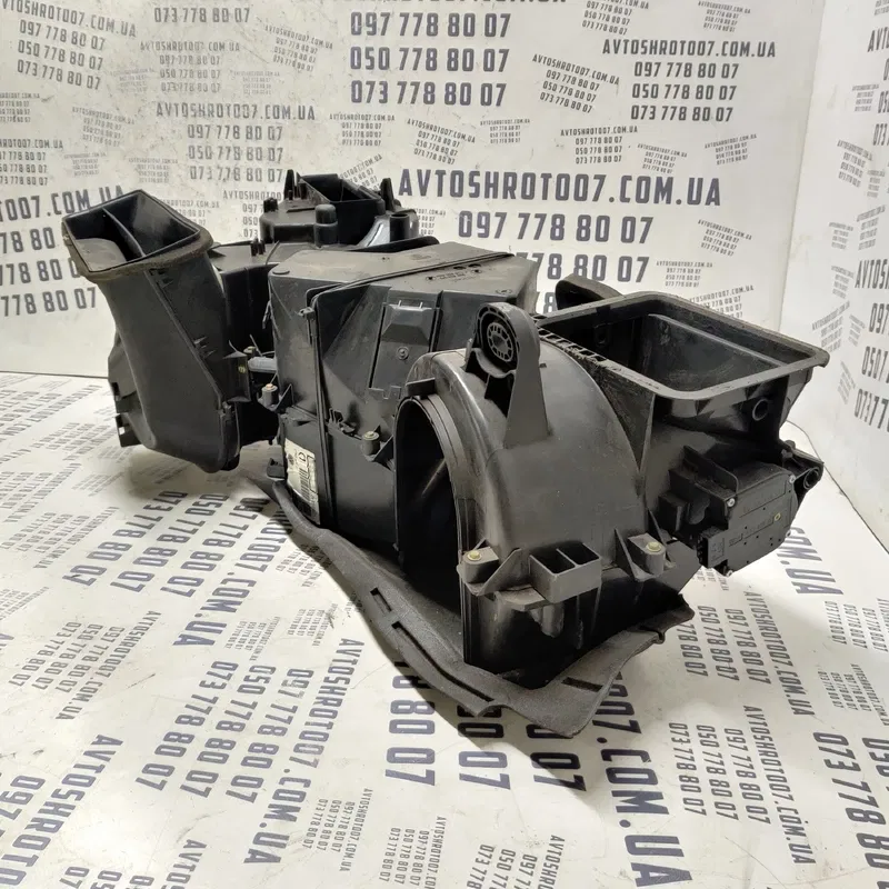 Корпус пічки Volkswagen Bora (98-05) 1.9 TDI OEM 1J1820003AQ
