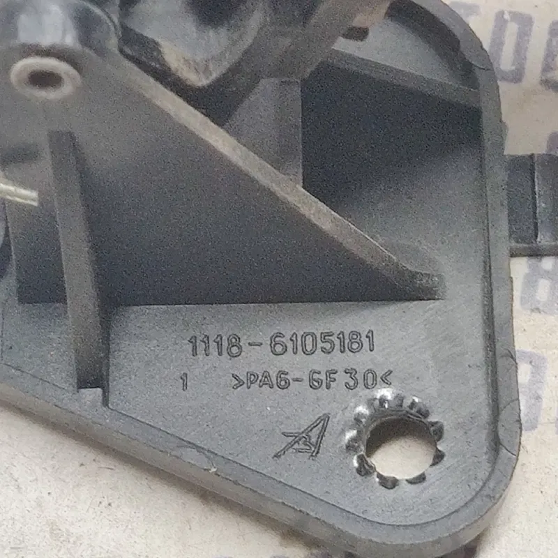 Ручка внутр ВАЗ Kalina 04-13 1.4 перед ліва OEM 11186105181