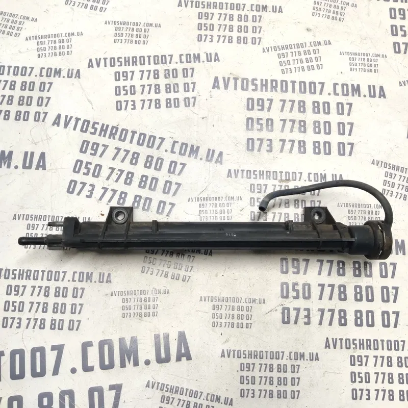Паливна рейка Hyundai Sonata IV (98-05) 2.0i OEM 3530438300