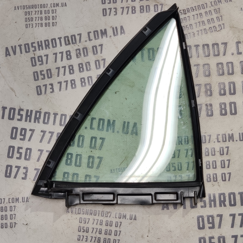 Скло дверей Toyota Corolla 06-13 1.6 задня ліва OEM 43r00033 фото 2