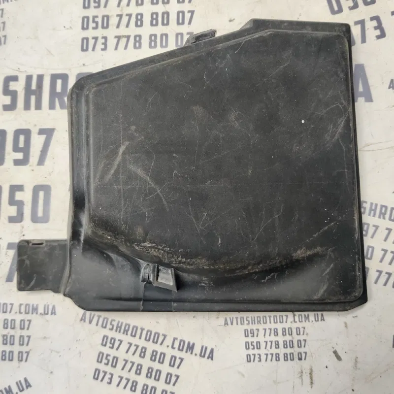 Корпус фільтра Dacia Logan (04-12) 1.6 Бензин OEM 8200430036