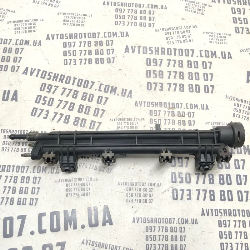 Паливна рейка Hyundai Sonata IV (98-05) 2.0i OEM 3530438300