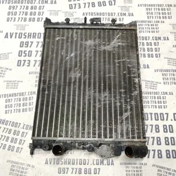 Радіатор Dacia Logan (04-12) 1.6 бензин OEM 8200125767 фото 2