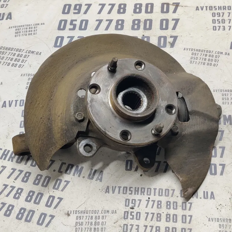 Цапфа ВАЗ Kalina 11194 (04-13) 1.4 16V Бензин передня ліва