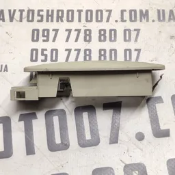 Плафон Volkswagen Bora (98-05) 1.9 TDI задній OEM 3b9947101a фото 2