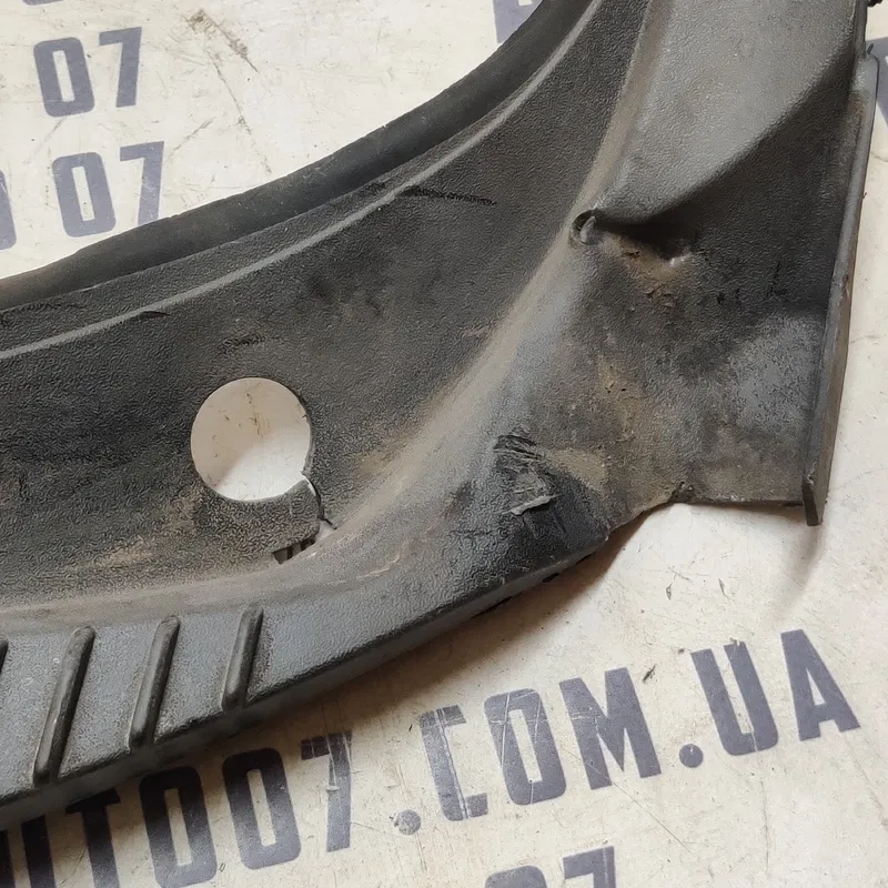 Жабо ВАЗ Kalina 11194 (04-13) 1.4 Бензин OEM 11188212734