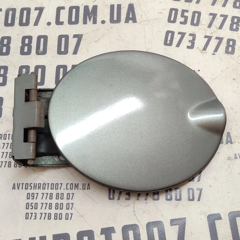 Лючок бака ВАЗ Kalina 11194 (04-13) 1.4 16V Бензин