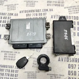 Блок керування двигуном Dacia Logan 04-12 1.6 OEM 8200483732 фото 2