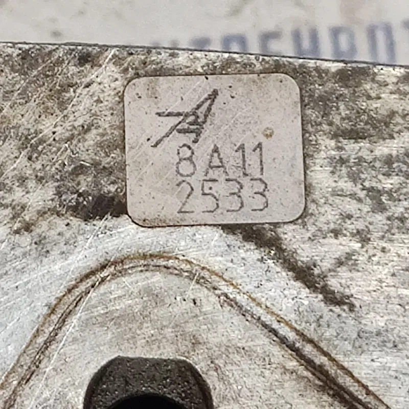 Дросельна заслонка ВАЗ Kalina 04-13 1.4 Бенз OEM 21121148010