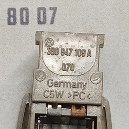 Ліхтар салону VW Bora (98-05) 1.9 TDI задній OEM 3B0947109A фото 4