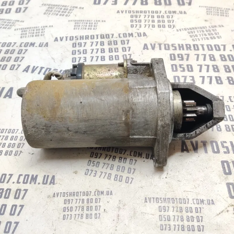 Стартер ВАЗ Kalina (04-13) 1.4 16V Бензин OEM 57023708