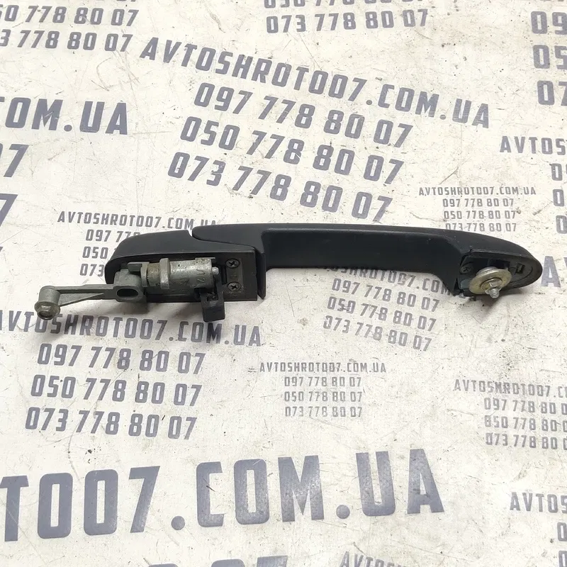 Ручка ВАЗ Kalina (04-13) 1.4 бенз задня ліва OEM 11186205151