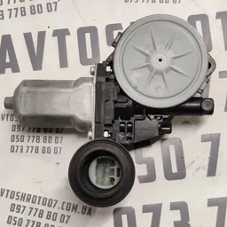 Мотор склопідіймача Toyota Corolla 06-13 1.6B Зл 8571035180