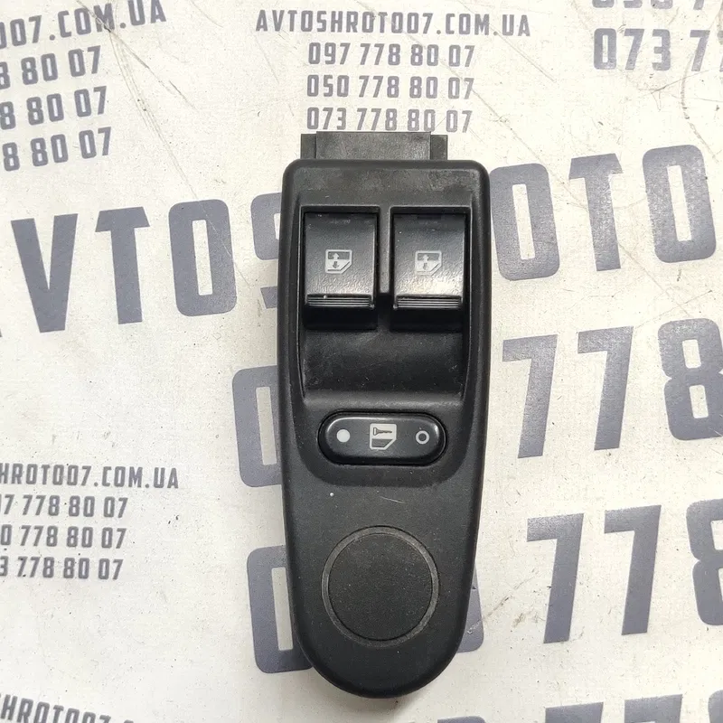 Блок склопідйомників ВАЗ Kalina 04-13 1.4 OEM 1118370981010