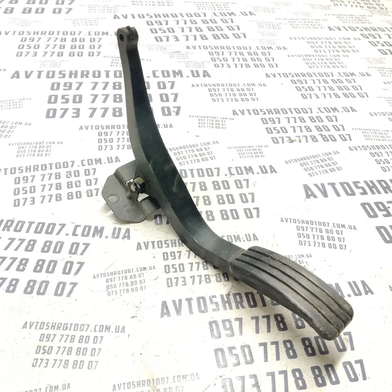Педаль газу Dacia Logan (04-12) 1.6 Бензин OEM 11218213
