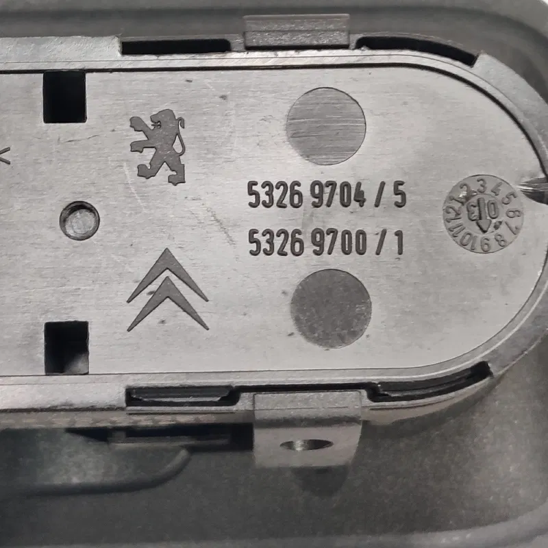 Блок кнопок Peugeot 807 (02-14) 2.2 HDI Пн Лв OEM 14957520xt