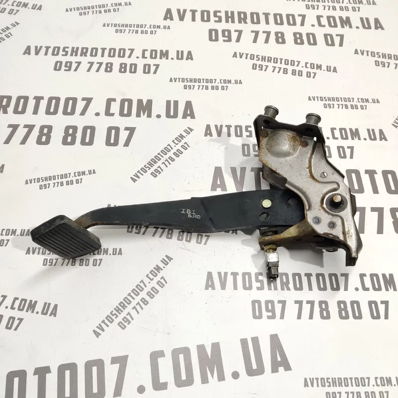 Педаль тормозу Mazda Premacy (99-05) 1.8 Бензин АКПП