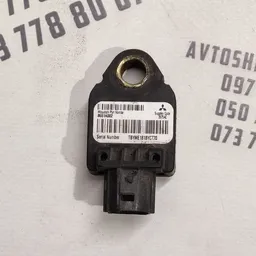 Датчик удару Mitsubishi Outlander XL 06-12 2.0d лів 8651a002