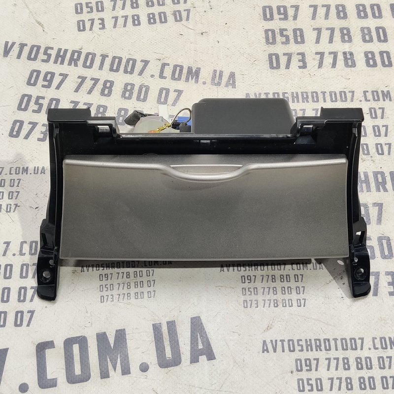 Накладка салону Toyota Corolla (06-13) 1.6 OEM 5544012100