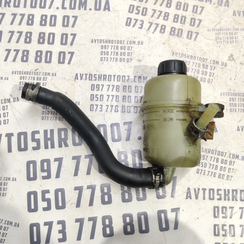 Бачок насосу ГУР Mazda Premacy (99-05) 1.8 FP Бензин