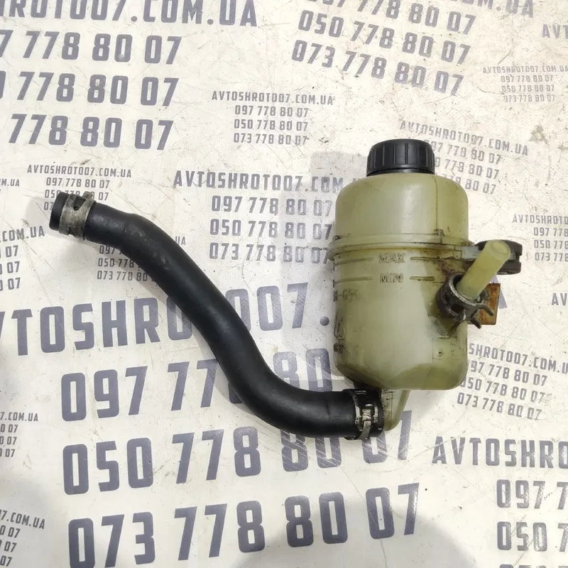 Бачок насосу ГУР Mazda Premacy (99-05) 1.8 FP Бензин