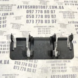 Накладка Mitsubishi Outlander XL 06-12 2.0D OEM 6977A271ZZ фото 2